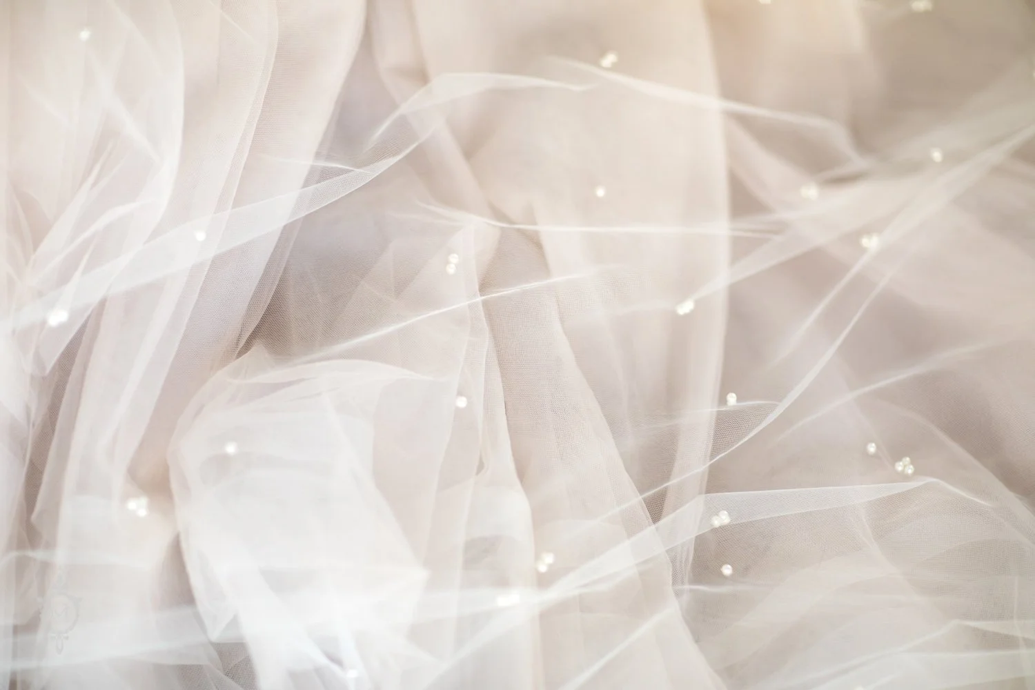 Cathedral pearl scatter raw cut Millie bridal veil by design house